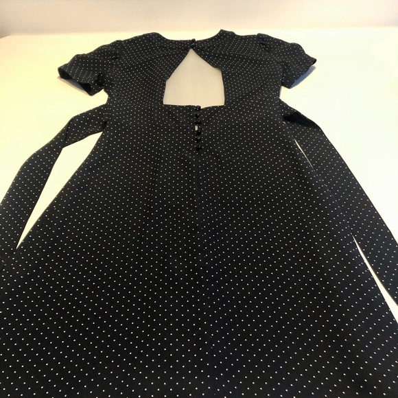 Top Shop polka dot dress with open back. - Picture 2 of 6